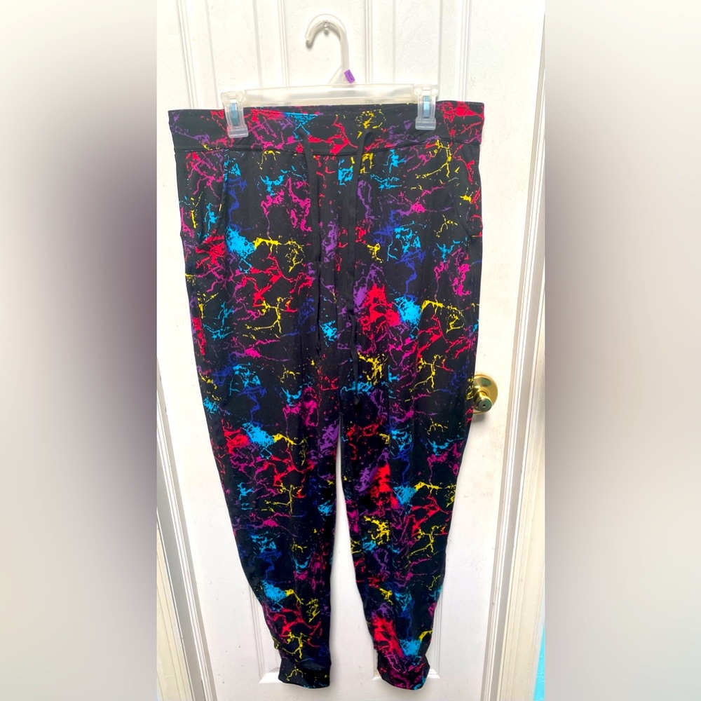 🚨Brand 🆕 Pop Fit Classic Joggers Bright Marble with pockets.